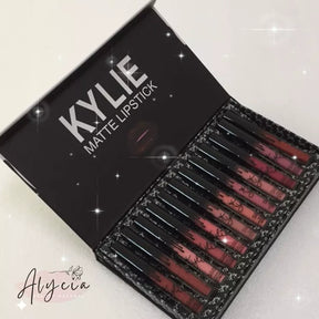 Deslumbre Essencial  12 Tons de Batons ALYCIAl kylie - Alyciabeauty